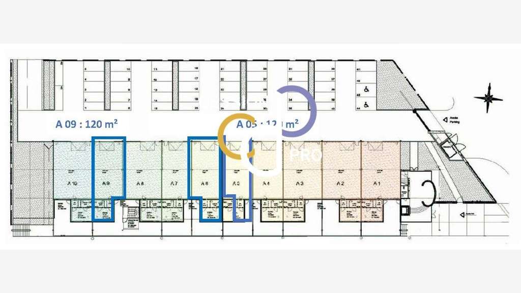 A louer ensemble 3 ateliers 120m² chacun Castries