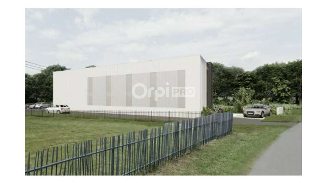 Local commercial 250m² à louer ZA Lanester RN165