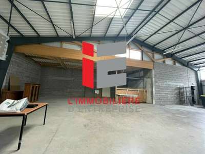 Location Locaux d'activités - Entrepôts à Caudan
