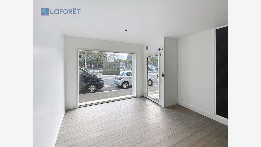 A louer local commercial de 52m² à Caudan centre