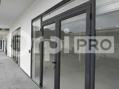 Location Locaux commerciaux - Boutiques à Cayenne