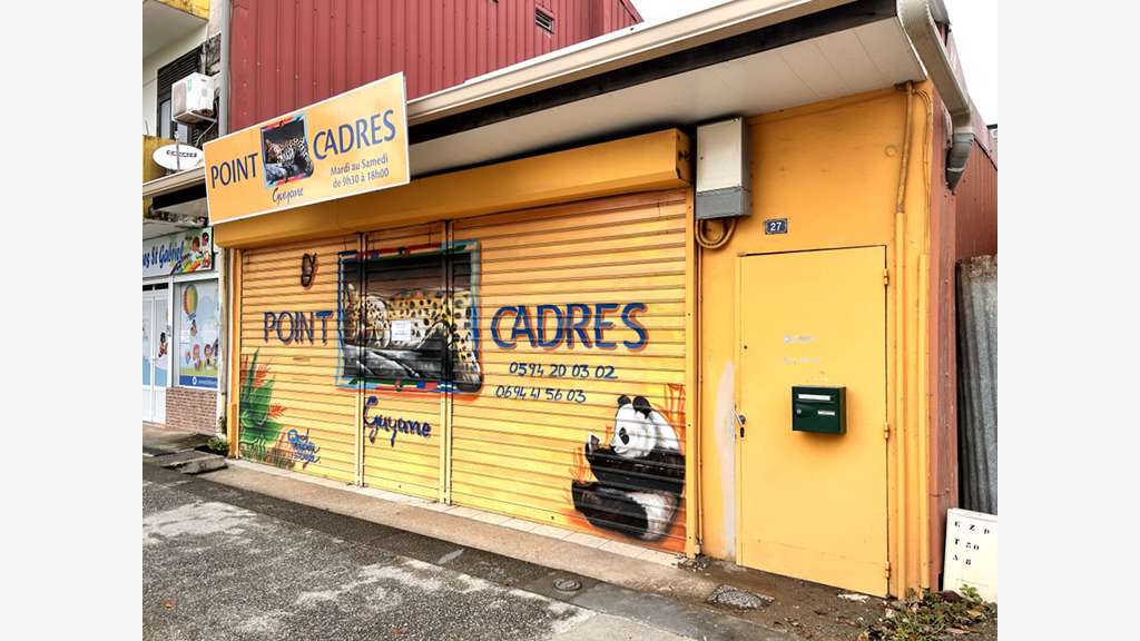 A louer local commercial avec dépôt 275m² Cayenne