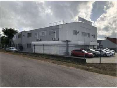 A louer bâtiment de 720m² Zone Collery IV Cayenne