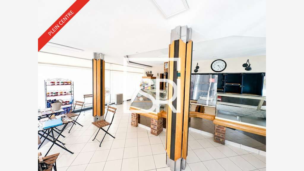 Local commercial de 60m² à louer à Cebazat centre