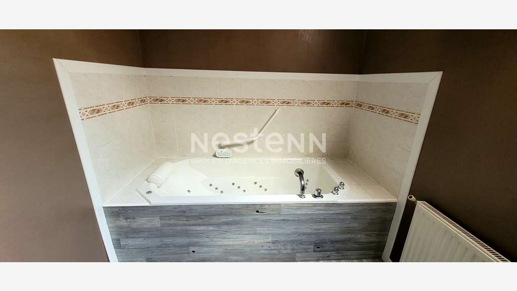 A louer local 90m² excellente visibilité Cellettes