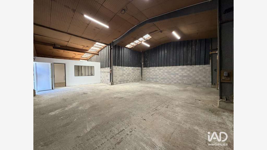 A louer dépôt 120m² à Cestas à 5km de l'A63