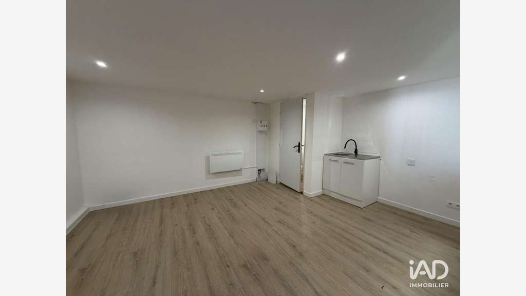 A louer dépôt 120m² à Cestas à 5km de l'A63
