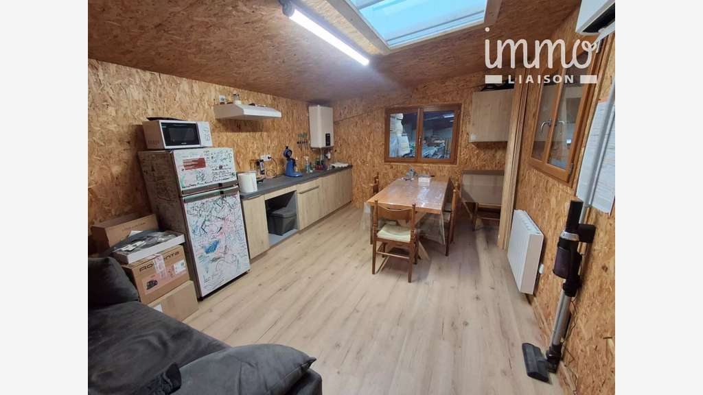 A louer entrepôt 400m² ZA Saint Vincent à Challes
