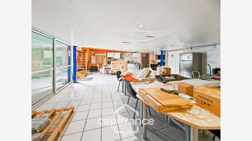 Local 384m² à louer proche de Chalon sur Saône