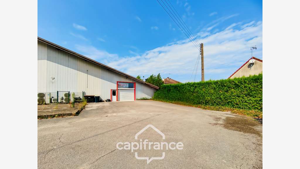 Local 384m² à louer proche de Chalon sur Saône