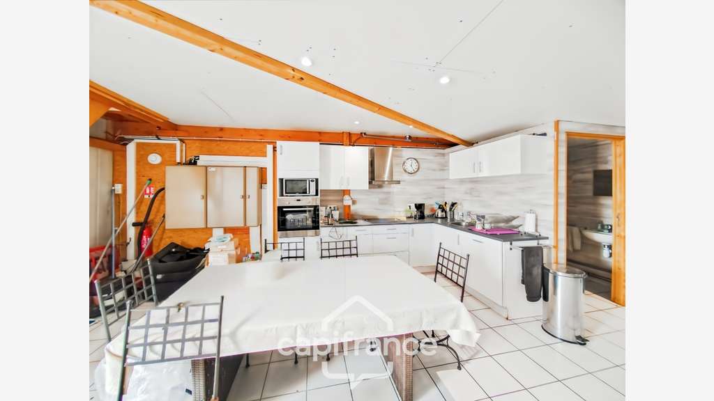 Local 384m² à louer proche de Chalon sur Saône