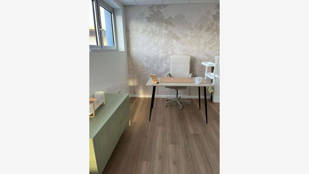 Loue bâtiment commercial 615m² à Chalon sur Saône