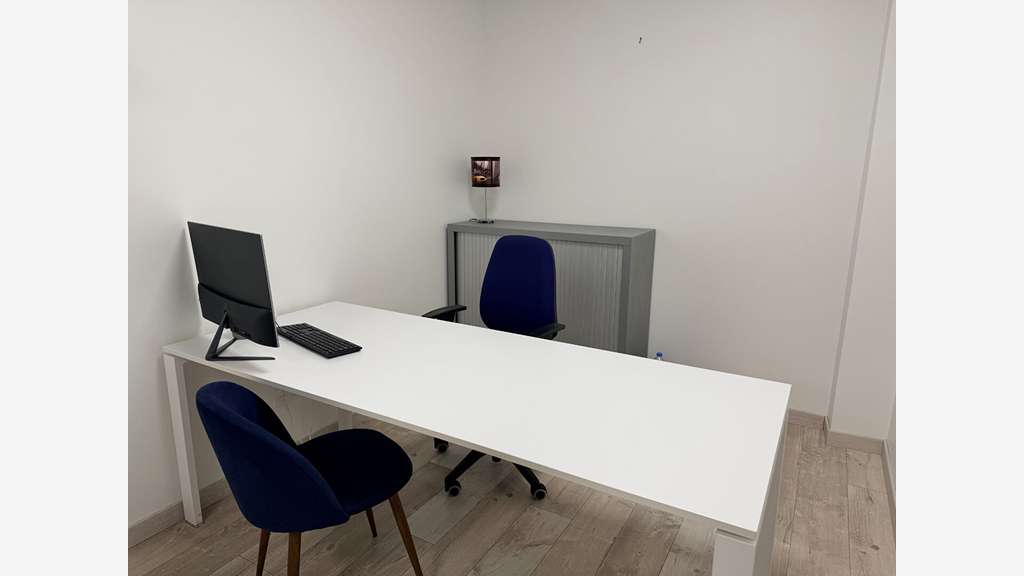 Bureaux à louer de 7,50m² en centre-ville Chalon