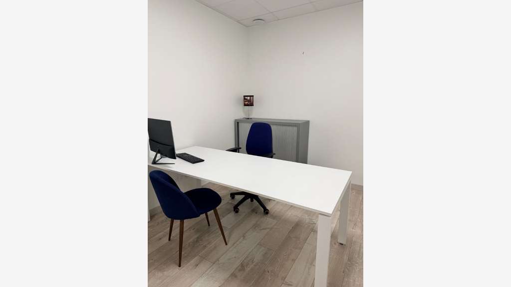 Bureaux à louer de 7,50m² en centre-ville Chalon