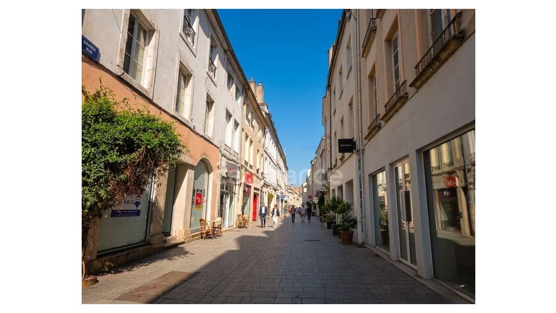 Local/bureau à louer CHALON SUR SAONE (71)