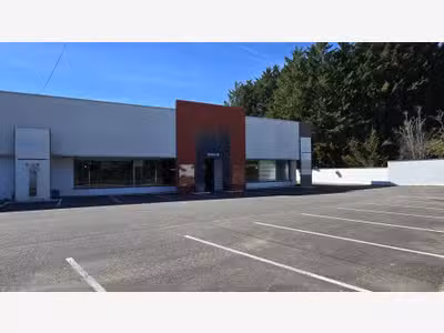 A louer Local commercial 300 m² avec parking à p