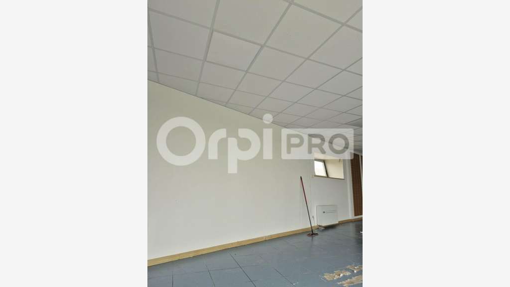 Loue local commercial 375m² Châlons-en-Champagne