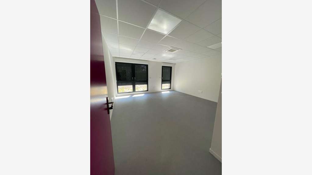 Loue local professionnel 26m² Châlons-en-Champagne