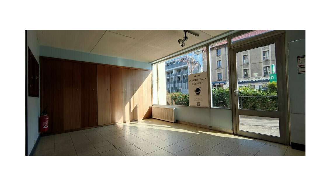 A LOUER LOCAL COMMERCIAL 36M2 CHAMBERY CENTRE