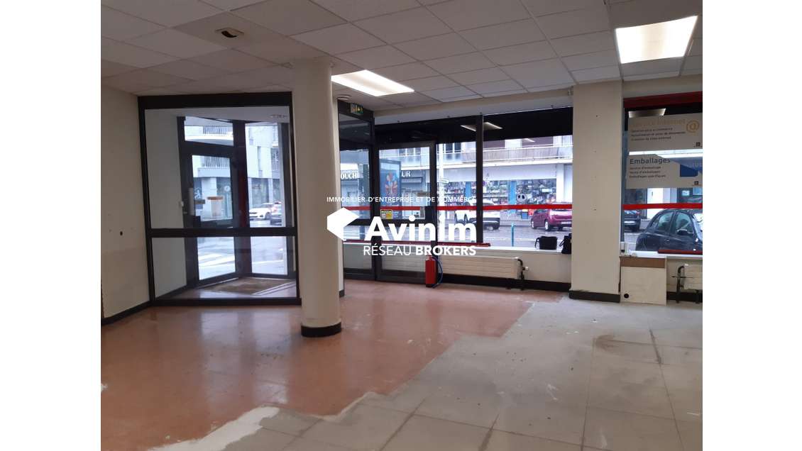 A louer local commercial 90m² Chambéry axe passant