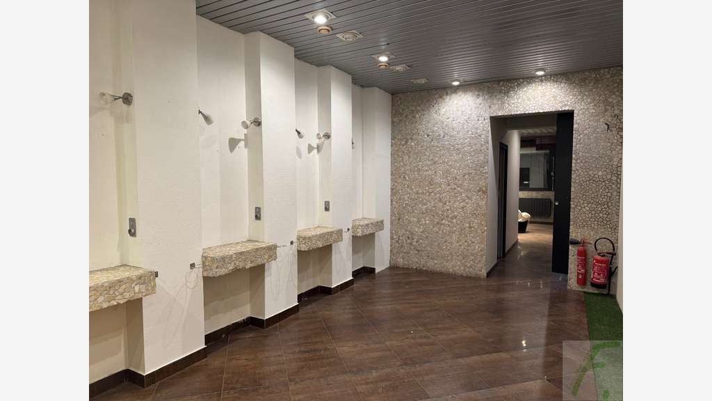 Local commercial 45,03m², bien situé à Chambéry