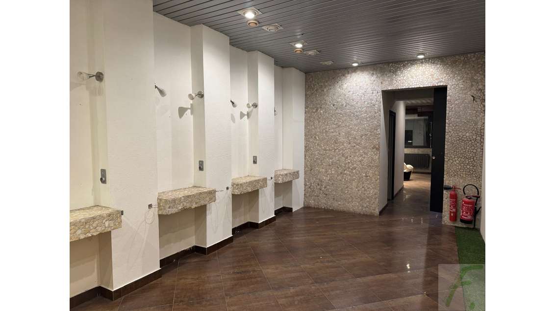Local commercial 45,03m², bien situé à Chambéry