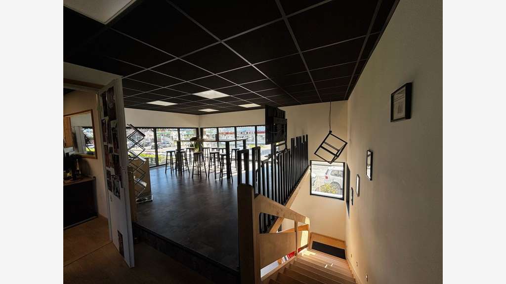Local commercial pro 200m² à louer en Savoie