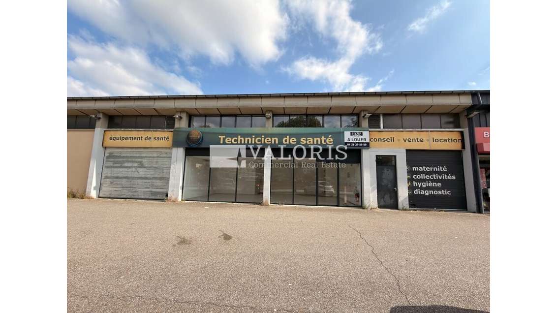 CHAMBÉRY - LOCAL COMMERCIAL à louer