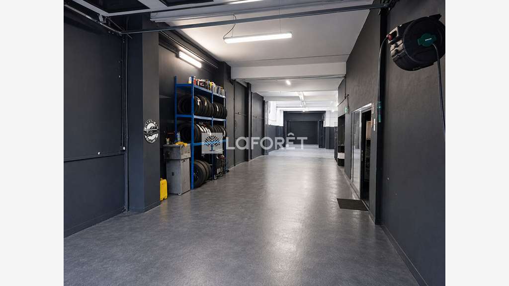Local commercial Chambery 400 m2