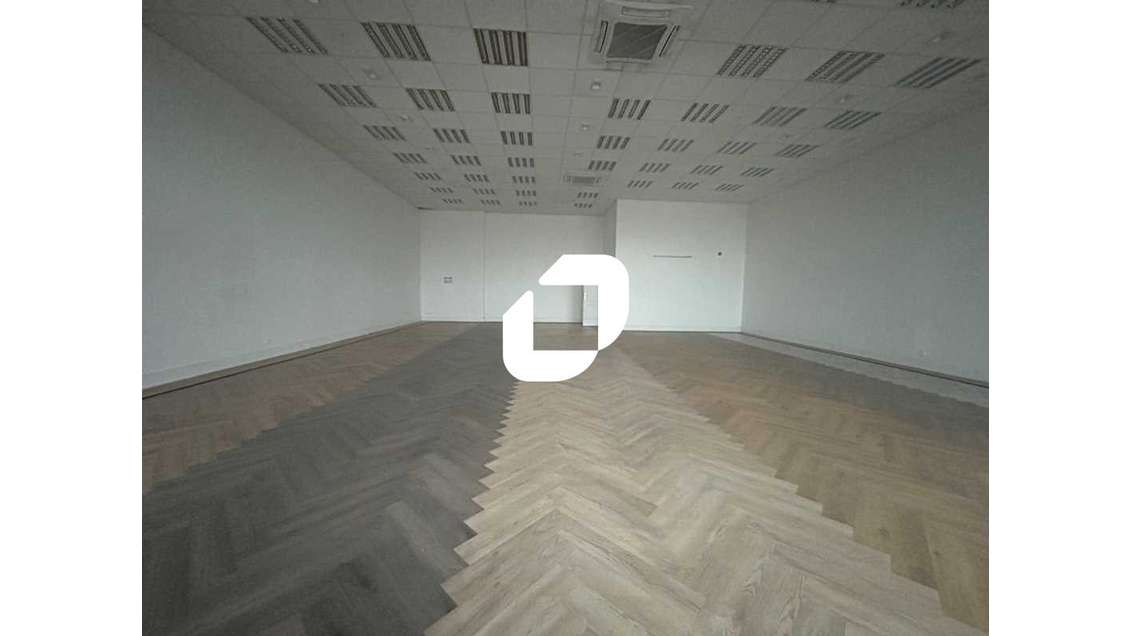 A louer Local commercial 151m² Chambourcy