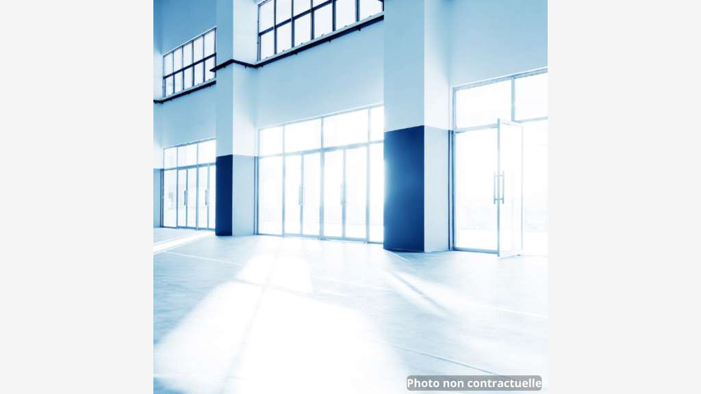 A louer local commercial 450m² Champagnole