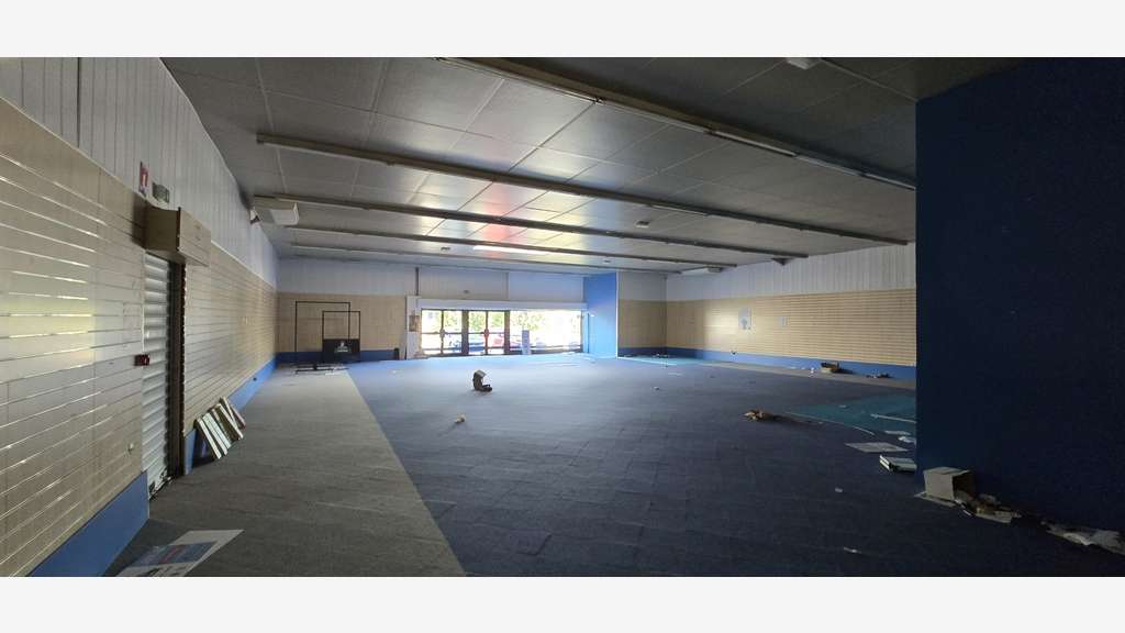 A louer local commercial 387m² Champigny-sur-Marne