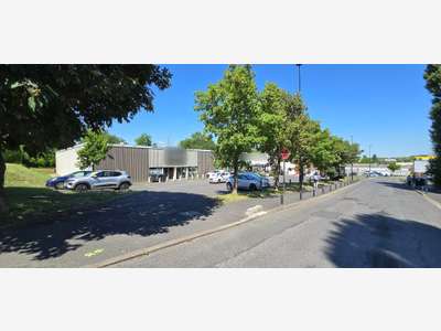 A louer local commercial 720m² Champigny sur Marne