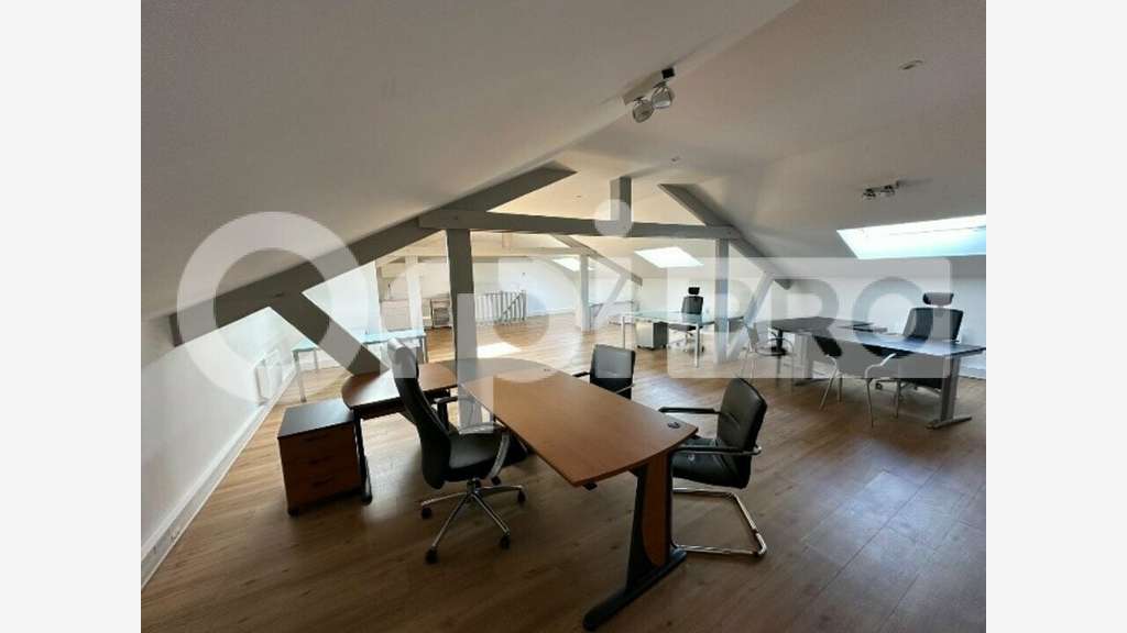 CHAMPLAN - LOCAL COMMERCIAL à louer