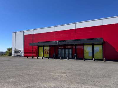 Local commercial 2024m² à louer ZAC Champniers 