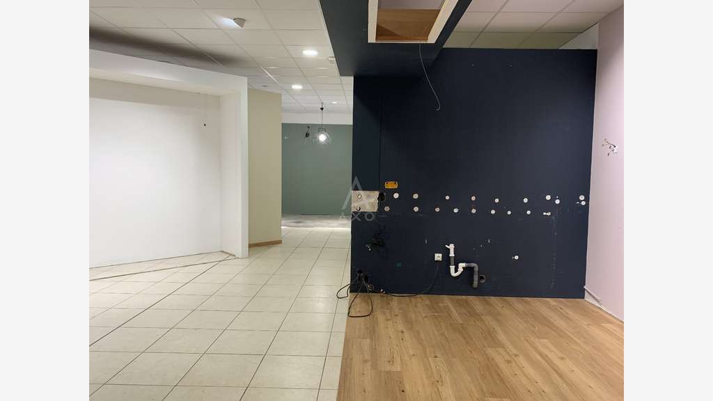 A louer local 500m² zone dynamique de Champniers