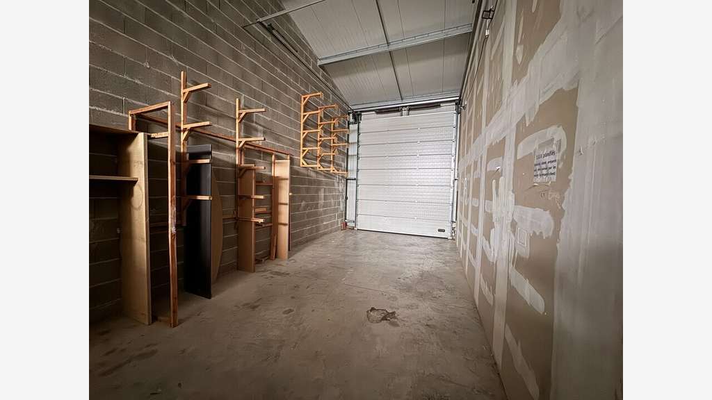 Local commercial 470m² à louer en ZAC Champniers