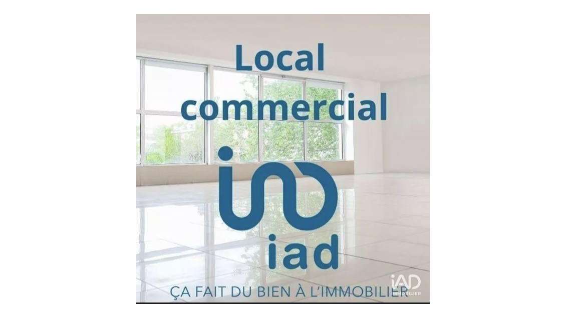 A louer local commercial 25m² empl N°1 à Chantilly