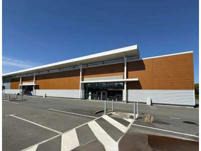 Location Locaux commerciaux - Boutiques à Chantonnay