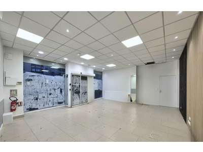 Location Locaux commerciaux - Boutiques à Charleville-Mézières