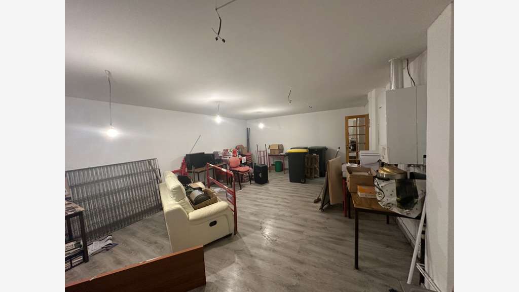 Local Commercial 137 m2 Centre Ville