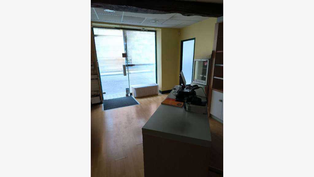 A louer local commercial 50m² au coeur de Charlieu