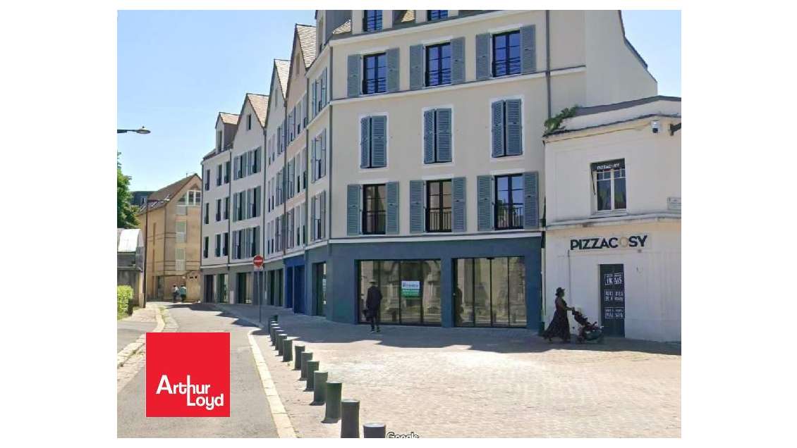 Local vitrine d'angle 78m² centre ville Chartres