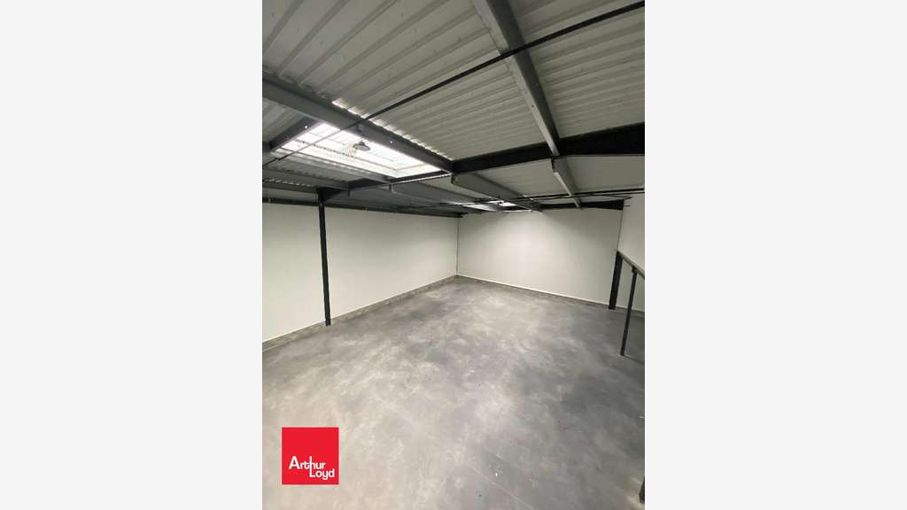 A louer cellule d'activité 475m² à Chartres Est