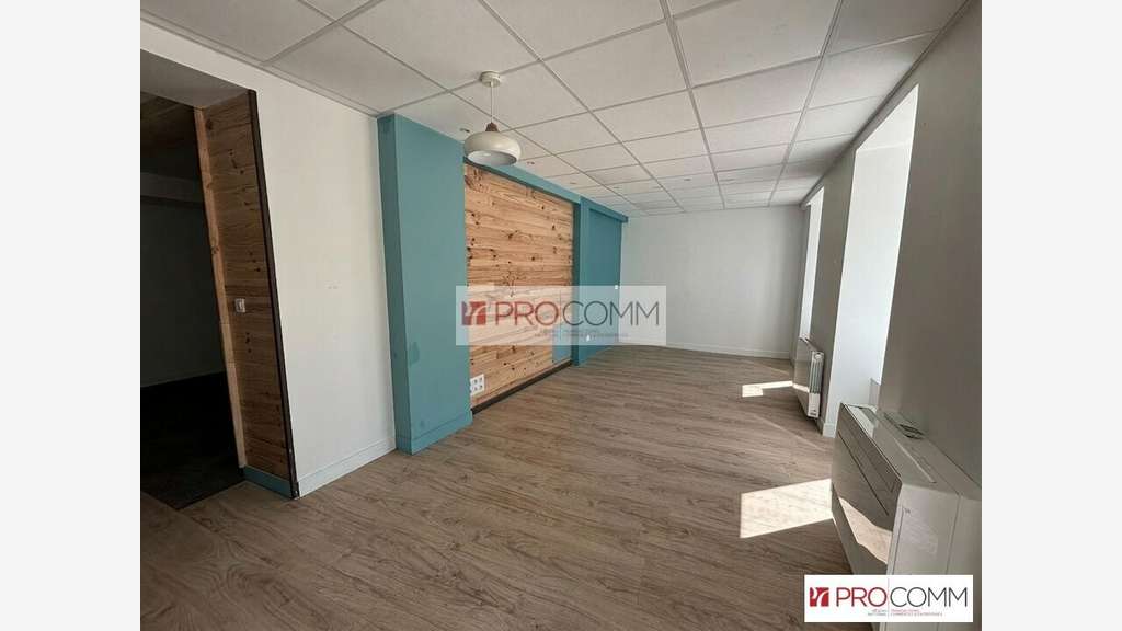Local commercial 80m² à louer à Chartres centre