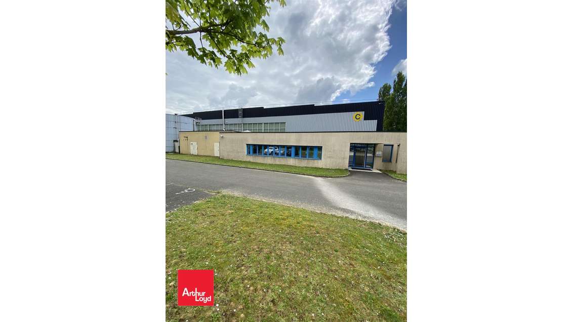 A louer plateforme logistique 6456m² Gellainville