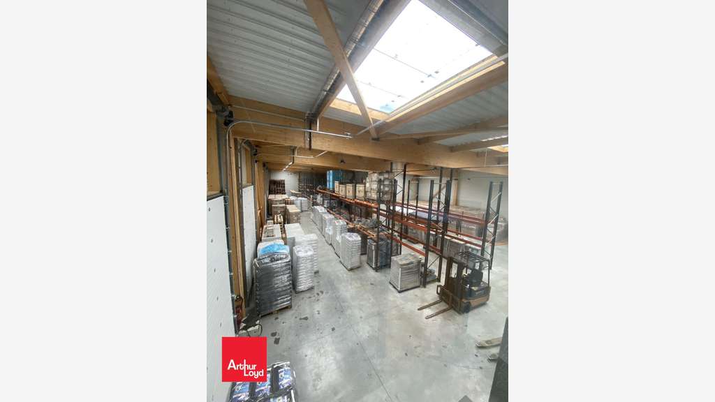 A louer bat d'activité 829m² à Chartres Est strat
