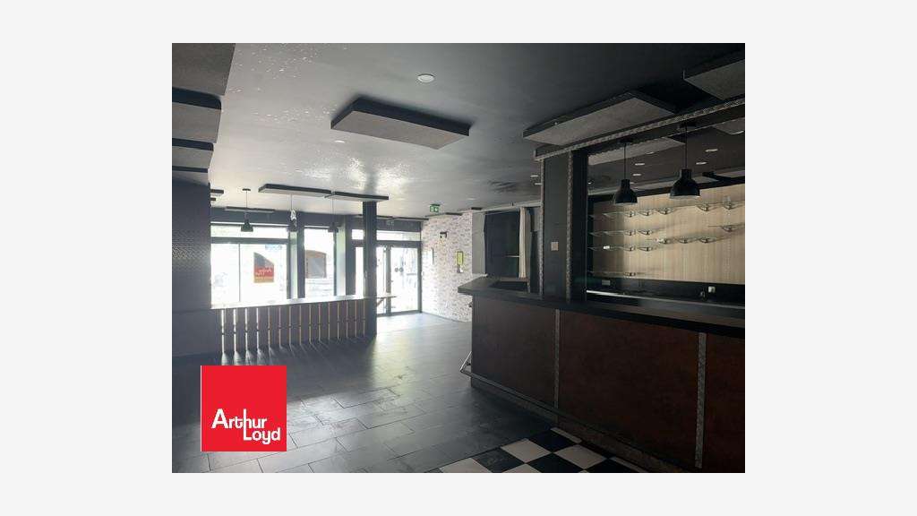 A louer local commercial 220m² à Chartres centre