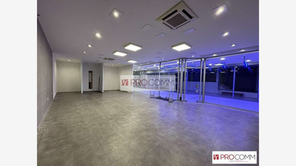 A louer local commercial 78m² à Chartres centre