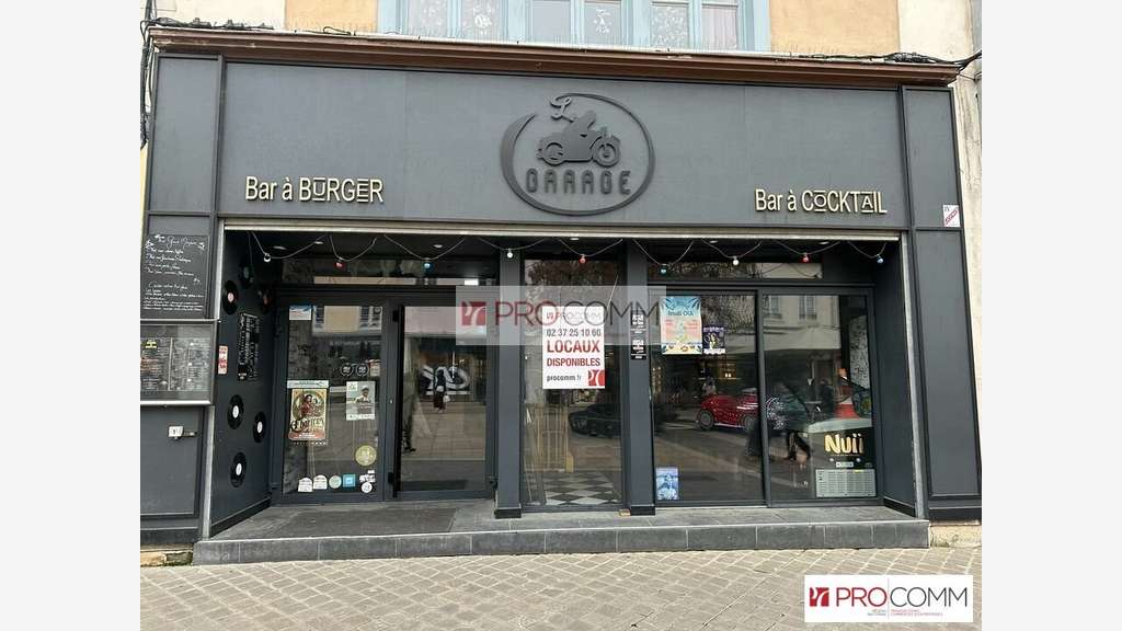 Boutique 180m² à louer à Chartres